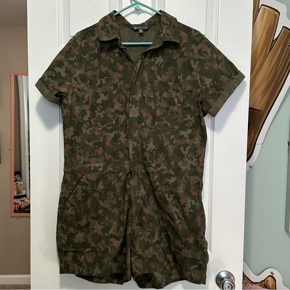 Title Nine Rosie Utility Short Romper - Wailea Camo, Dusty Olive, Size XL